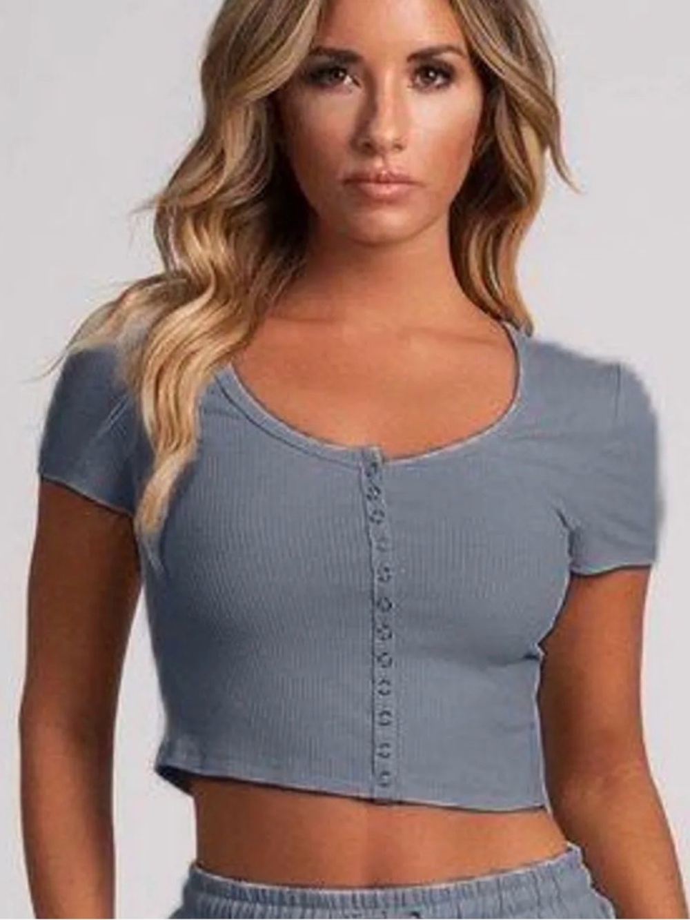 Meshki Scoop Neck Ribbed Snap-Front Crop Top - Blue Grey